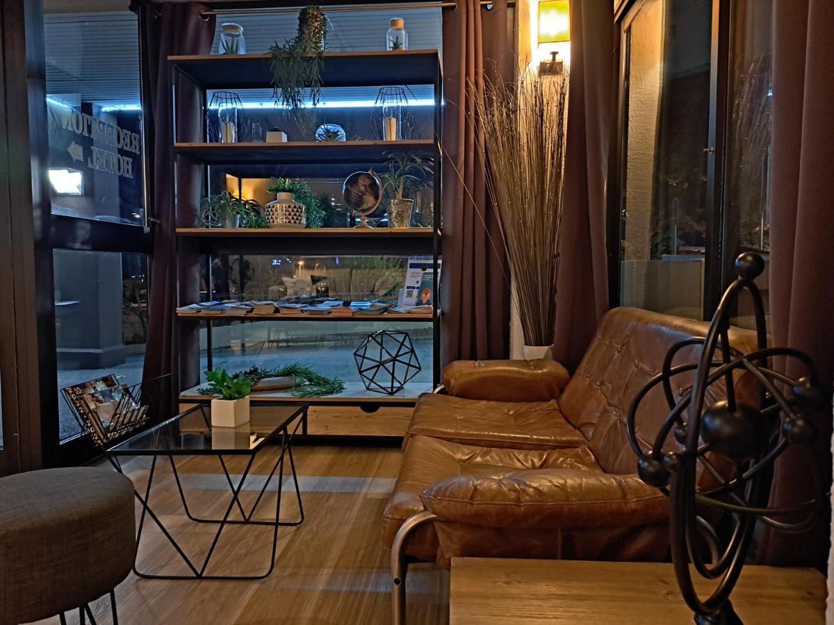 אנטיב Hotel Le Collier מראה חיצוני תמונה